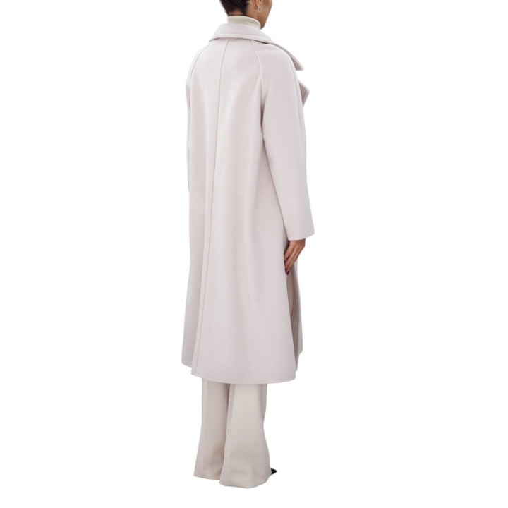 Abrigo blanco oversize de doble botonadura