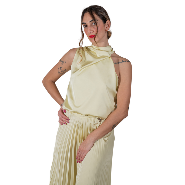 TOP ASIMÉTRICO AMARILLO PASTEL