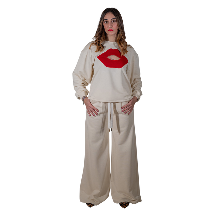 PANTALÓN CON BORDADO