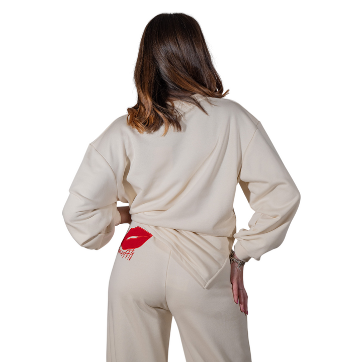 SUDADERA CON BORDADO