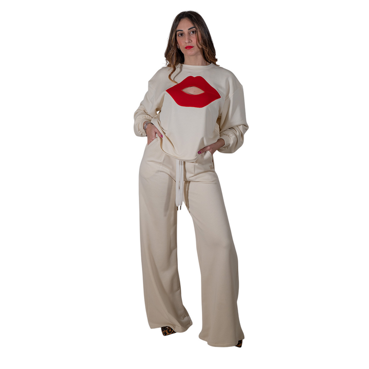 SUDADERA CON BORDADO