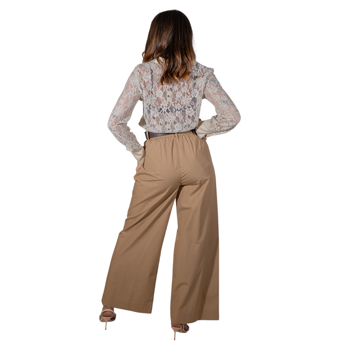 PANTALÓN. MODA MAGDALENE MIELE