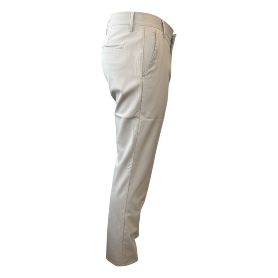 Pantalón Ultralight Bolsillos Americanos Slim Corto Gris Claro
