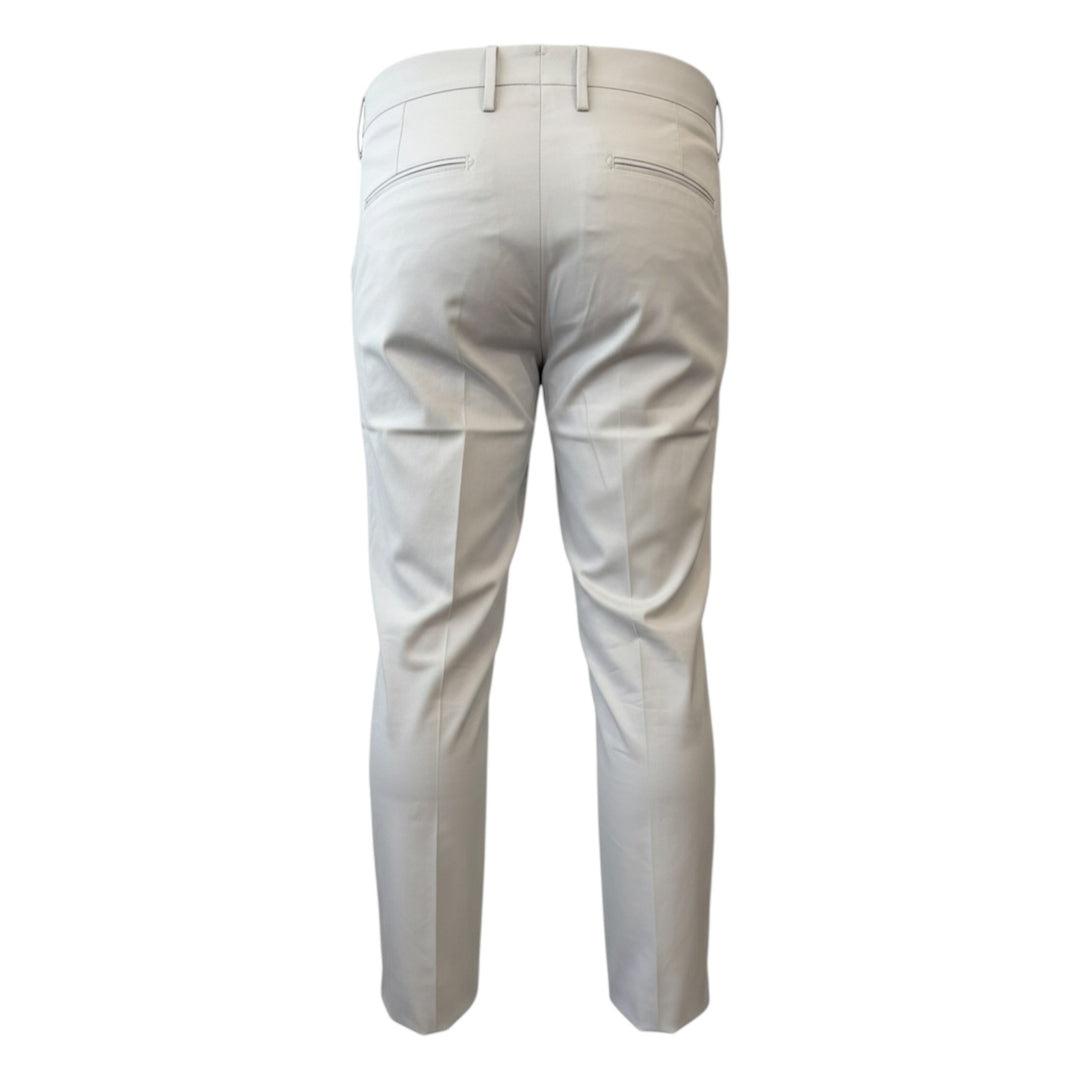 Pantalón Ultralight Bolsillos Americanos Slim Corto Gris Claro