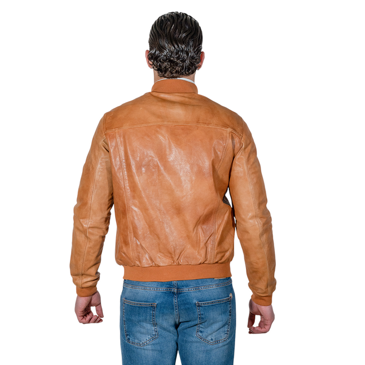 CHAQUETA CON BOTONES DE PIEL COÑAC