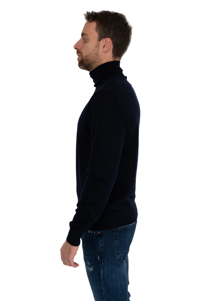 imagen-4-alexander-cuello-alto-lana-virgen-azul-prendería-byron-azul