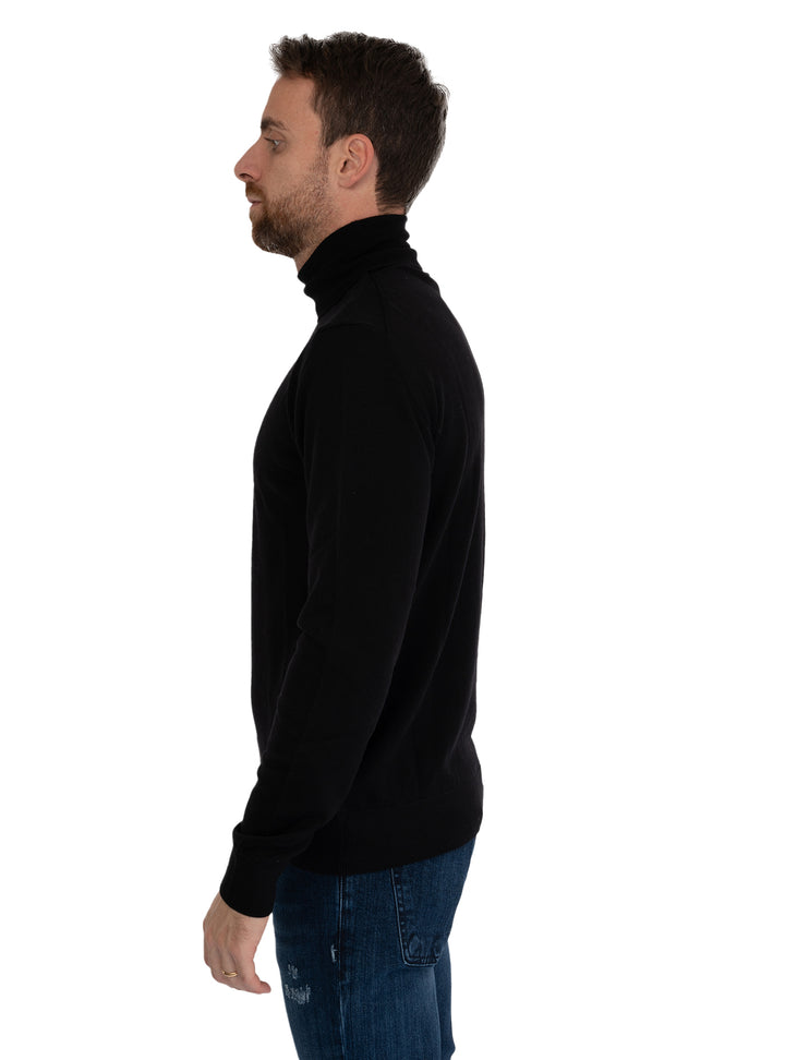 imagen-4-alexander-cuello-alto-lana-virgen-negro-prendas-de-punto-byron-negro