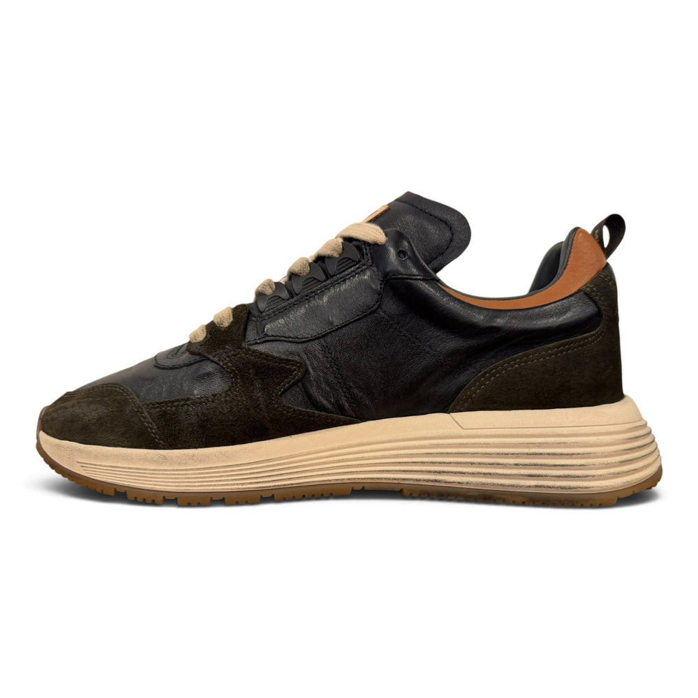 Sneakers Creft in vera pelle nero e verde Moma