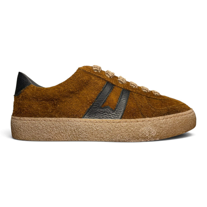 Kazan sneakers in vera pelle scamosciata marrone Moma